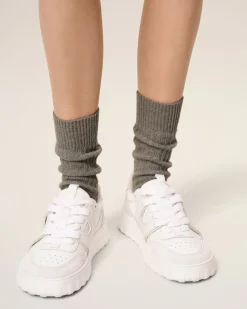 Baskets A Walk Blanches Basses En Cuir Lisse