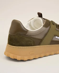 Baskets A Walk Vertes Basses En Cuir Lisse