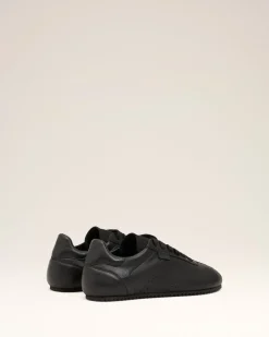 Baskets Soft Noires Basses En Cuir Lisse