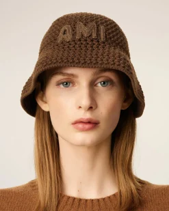 Bob En Maille Marron Patch Ami En Coton