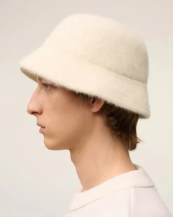 Bob Rivet Blanc Ami de Coeur En Laine