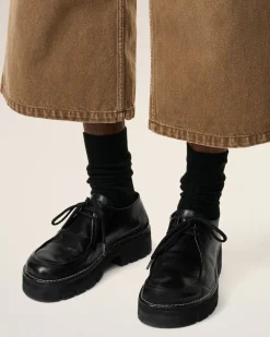 Derbies Noires A Bout Anatomique En Cuir