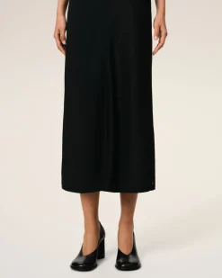 Escarpins Piano Noires A Bout Anatomique En Cuir