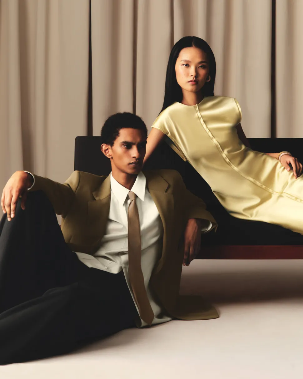 Pantalon Noir Elastiqué En Laine