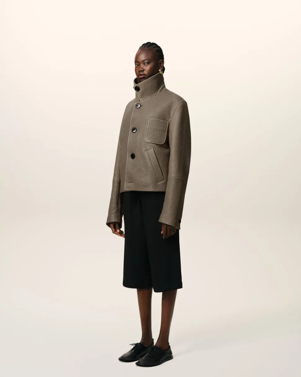 Veste Taupe Boutonnée En Cuir